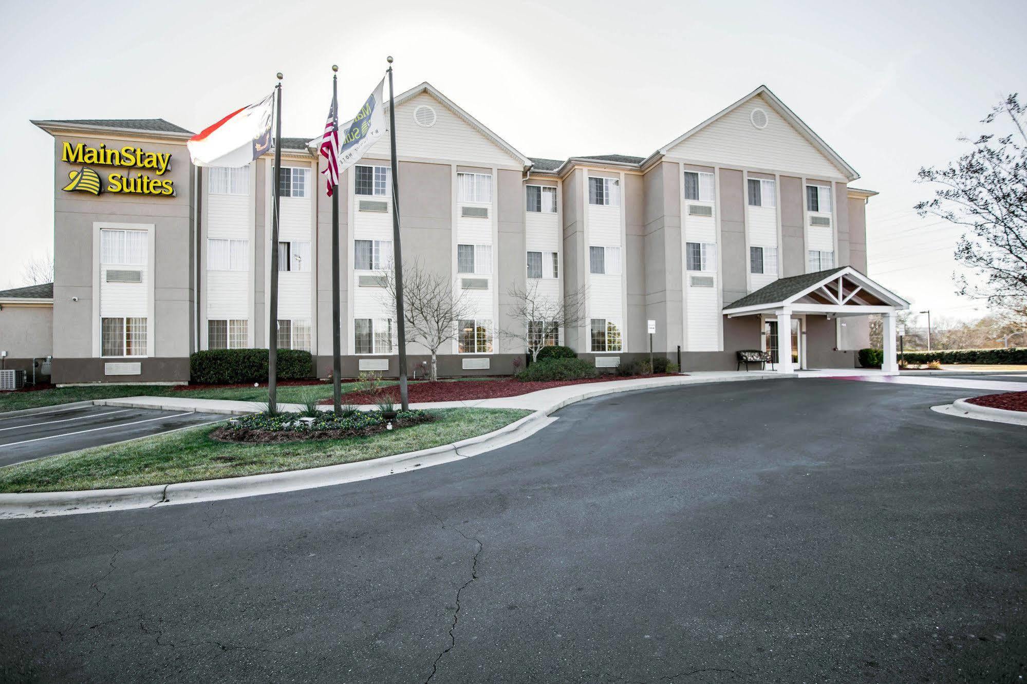 Candlewood Suites - Charlotte - Arrowood, An Ihg Hotel Exteriér fotografie